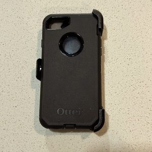 iPhone 6/7/8 or iPhone SE GEN 1/2/3 Otterbox case